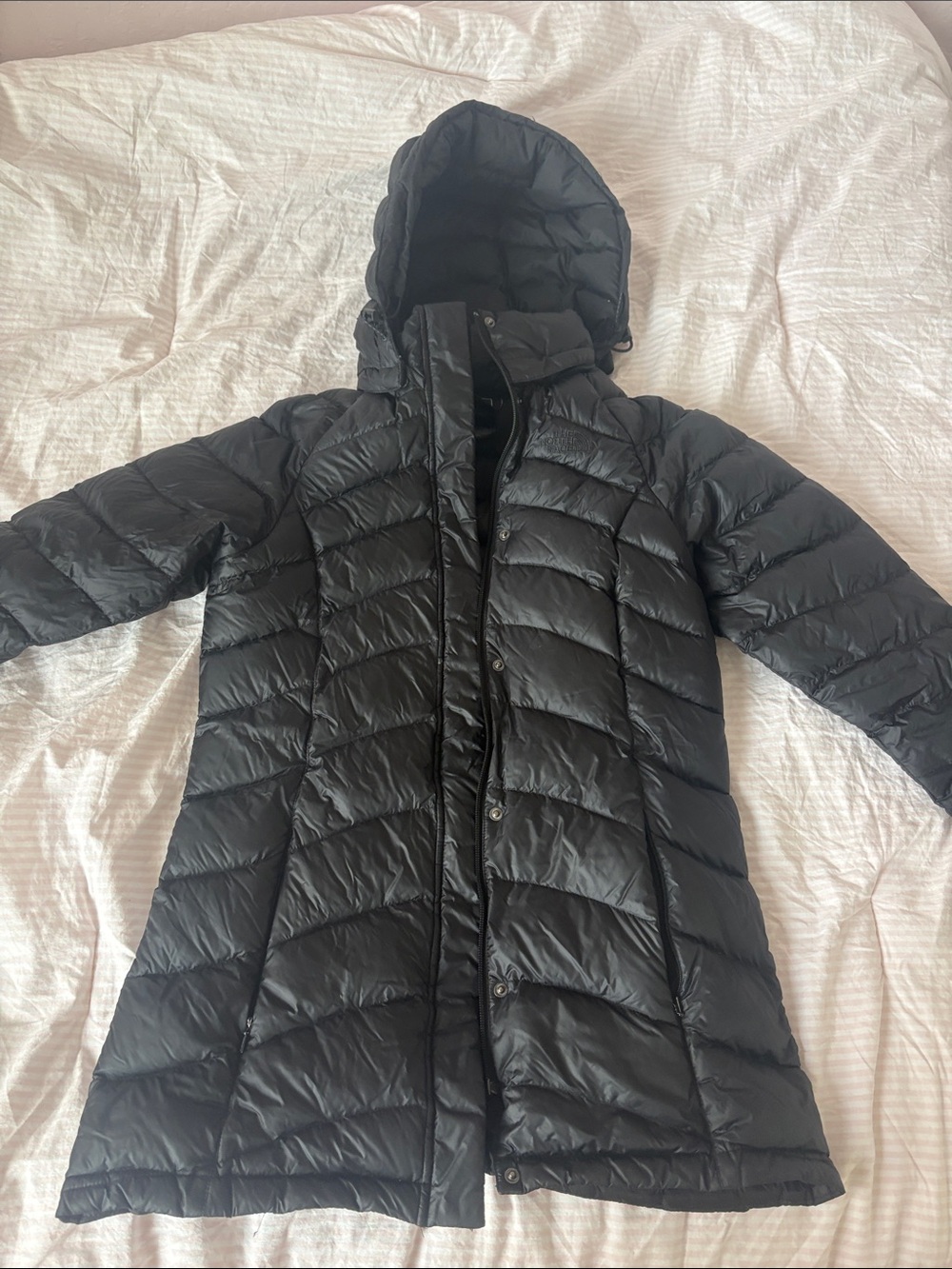 NWOT The North Face Women's Black Detachable Hood Puffer Coat Hip Length